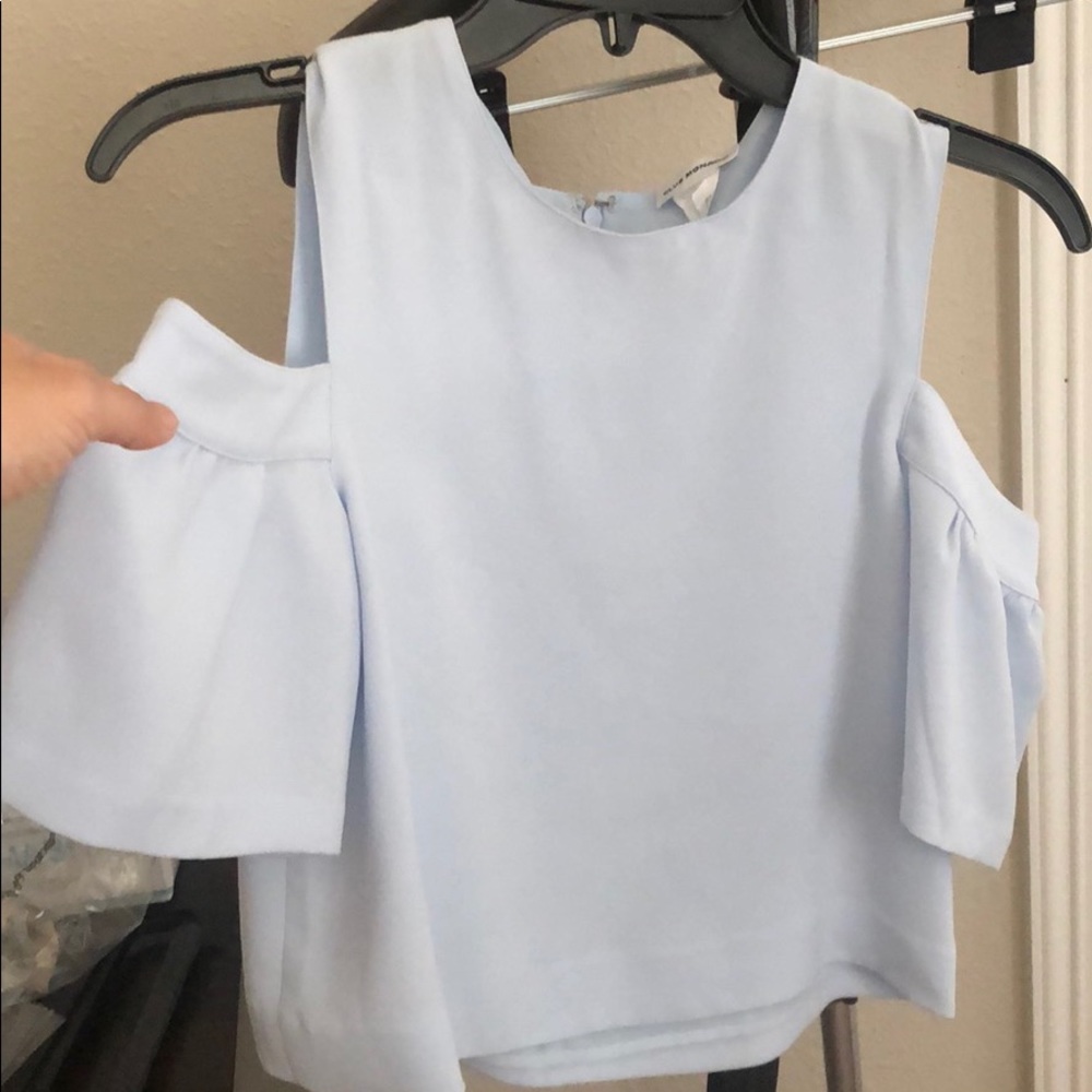 Club Monaco cold shoulder blue top xs